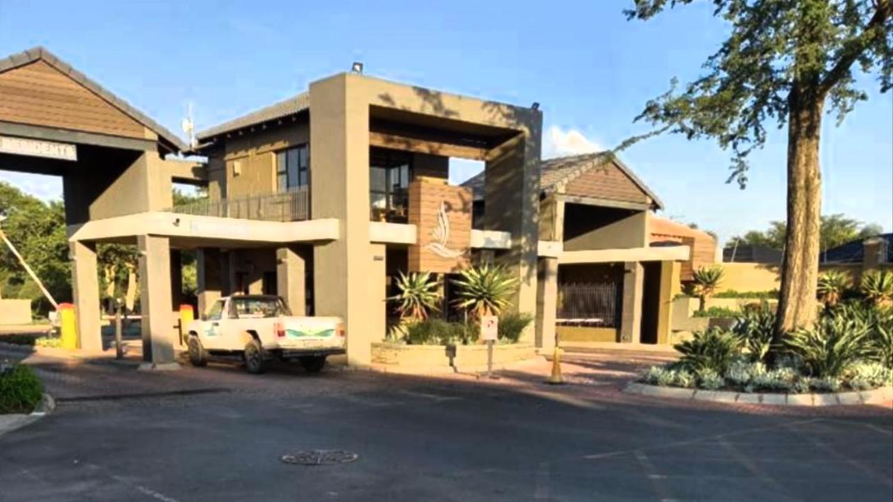 Caza Blanca Apartments 博克斯堡 外观 照片
