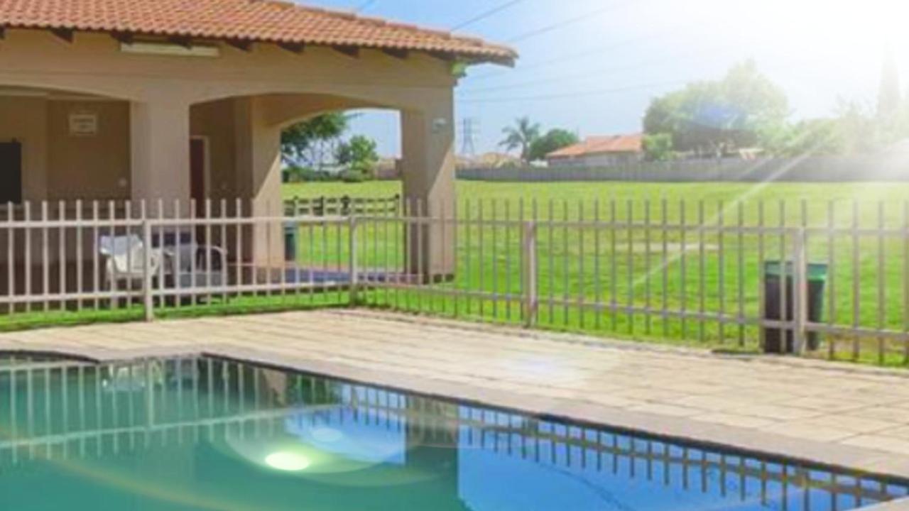 Caza Blanca Apartments 博克斯堡 外观 照片